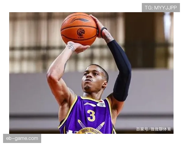 雷吉纳球员状态火热，助球队豪取连胜强势回暖