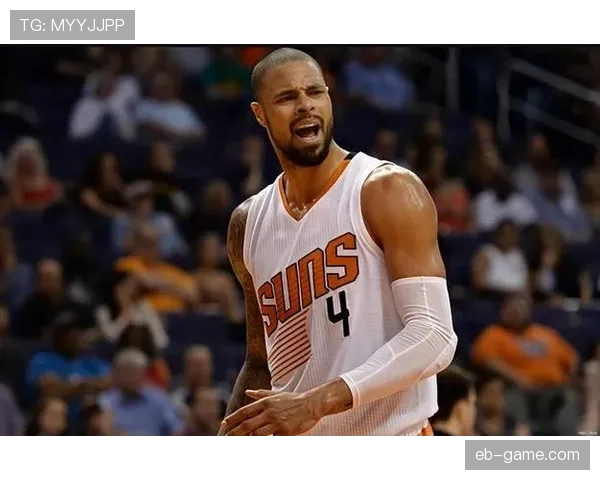 泰森·钱德勒篮下防守提升球队内线稳定性对比昔日数据明显进步